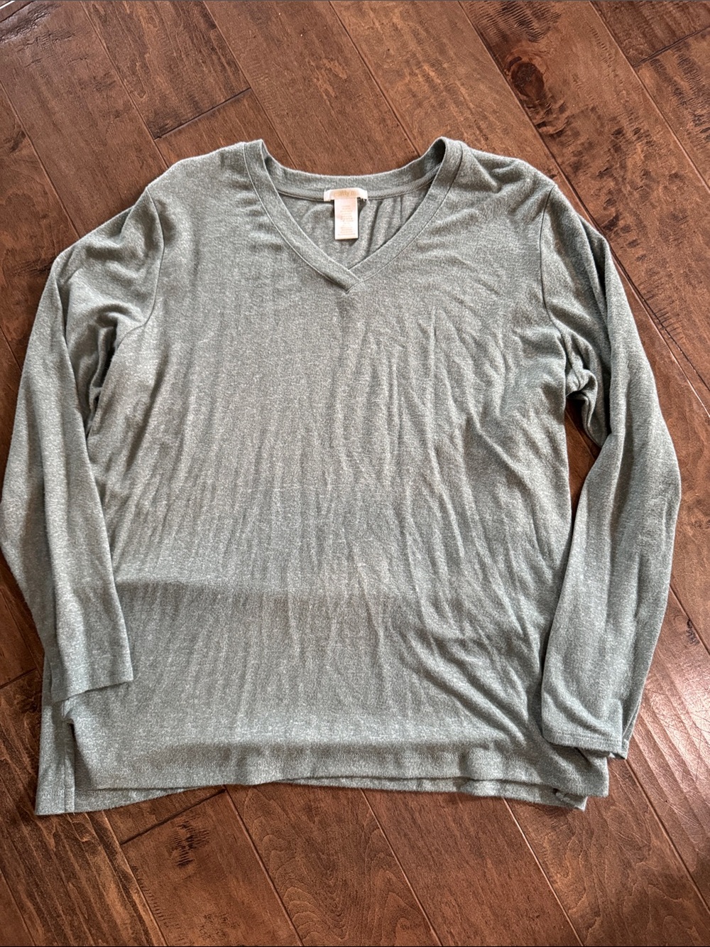 Matty M Lightweight Scoop Neck Sweater in Sage Green